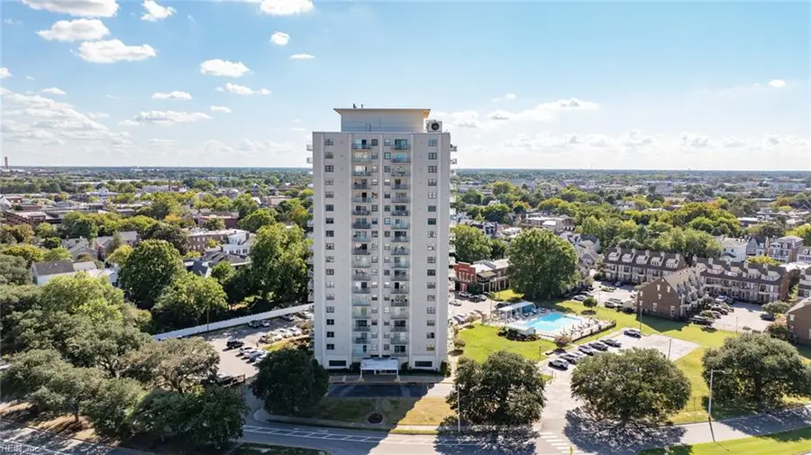 1 Crawford Parkway #1301, Portsmouth, VA 23704 - Image #2