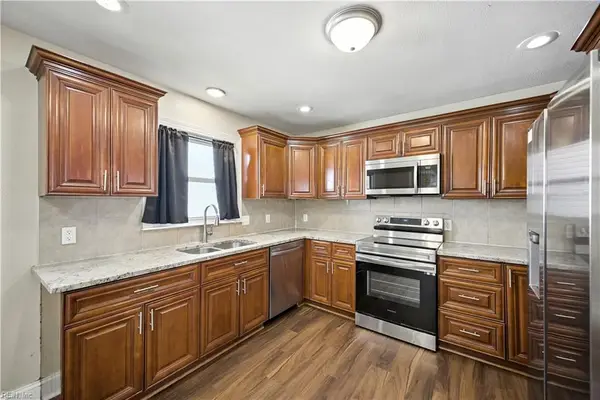 2826 Lens Avenue, Norfolk, VA 23509