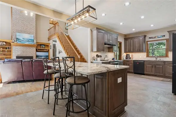 815 Dandy Loop Road, Yorktown, VA 23692