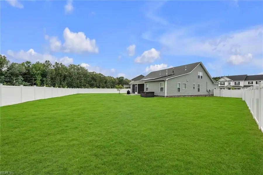 206 Selby Court, Suffolk, VA 23435 - Image #2