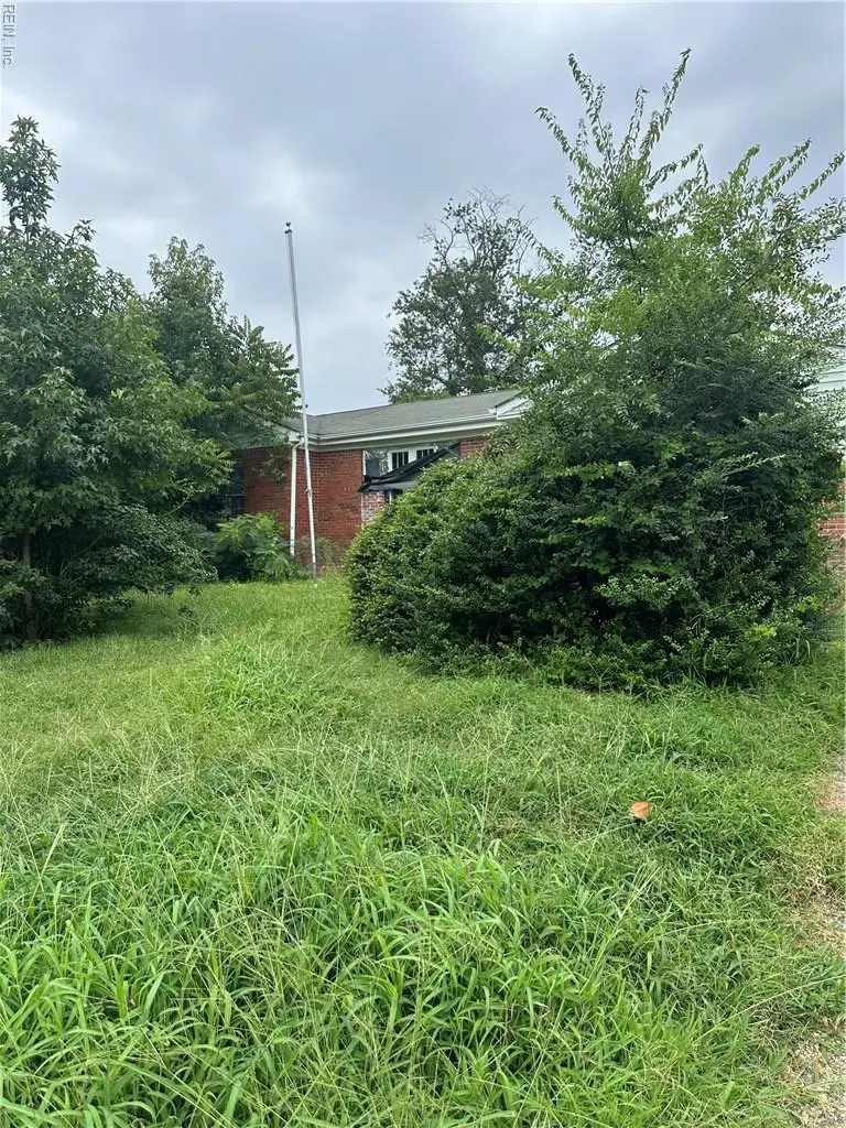 609 Aragona Boulevard, Virginia Beach, VA 23462 - Image #1