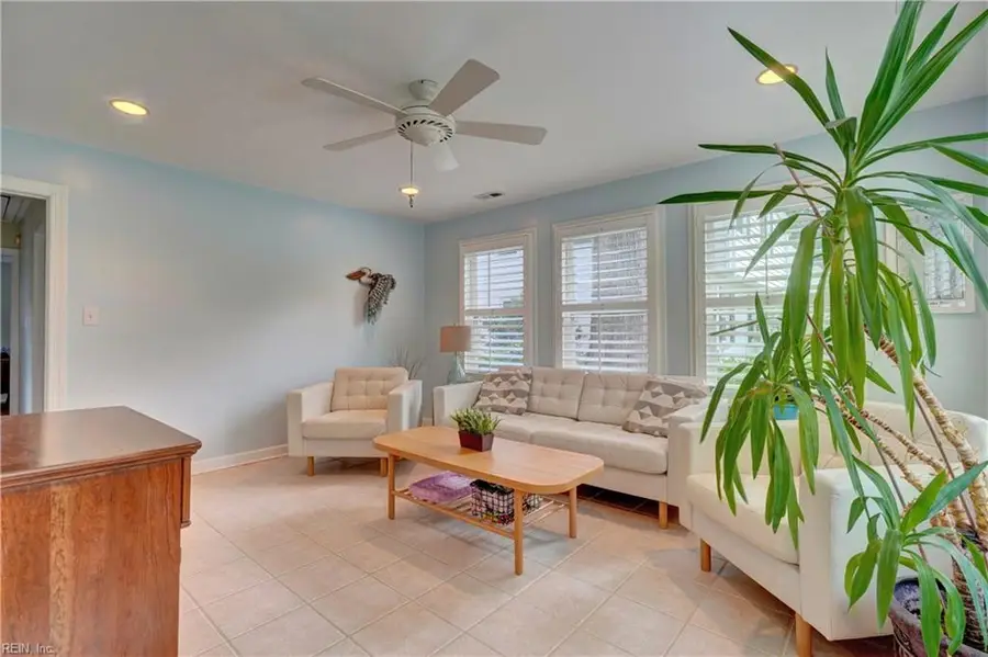 208 Battersea Road, Norfolk, VA 23503 - Image #3