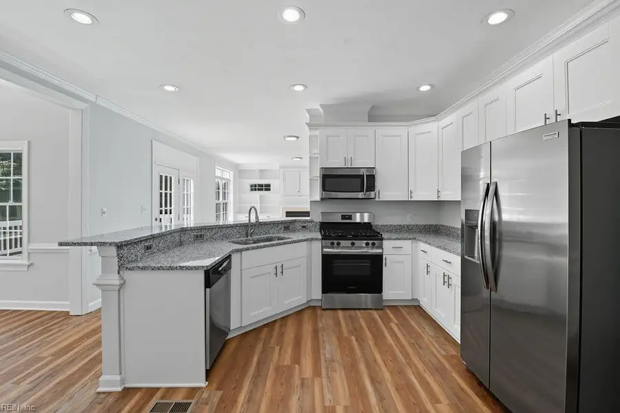 5300 S Bay Hill Court, Suffolk, VA 23435 - Image #3