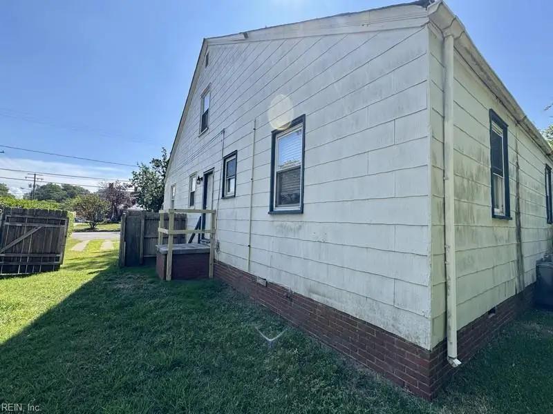 106 Constitution Avenue #A&B, Portsmouth, VA 23704 - Image #3