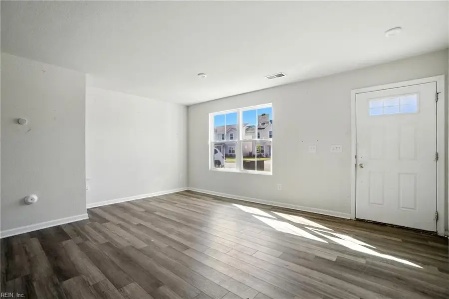 420 Forecastle Street, Portsmouth, VA 23702 - Image #2