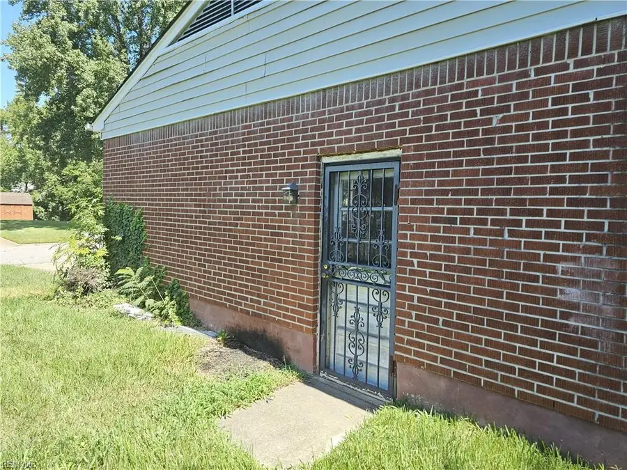 1157 Carrington Crescent N, Portsmouth, VA 23701 - Image #2