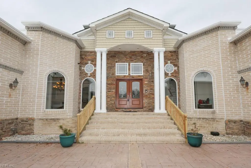 1608 Venetian Way, Chesapeake, VA 23322 - Image #1