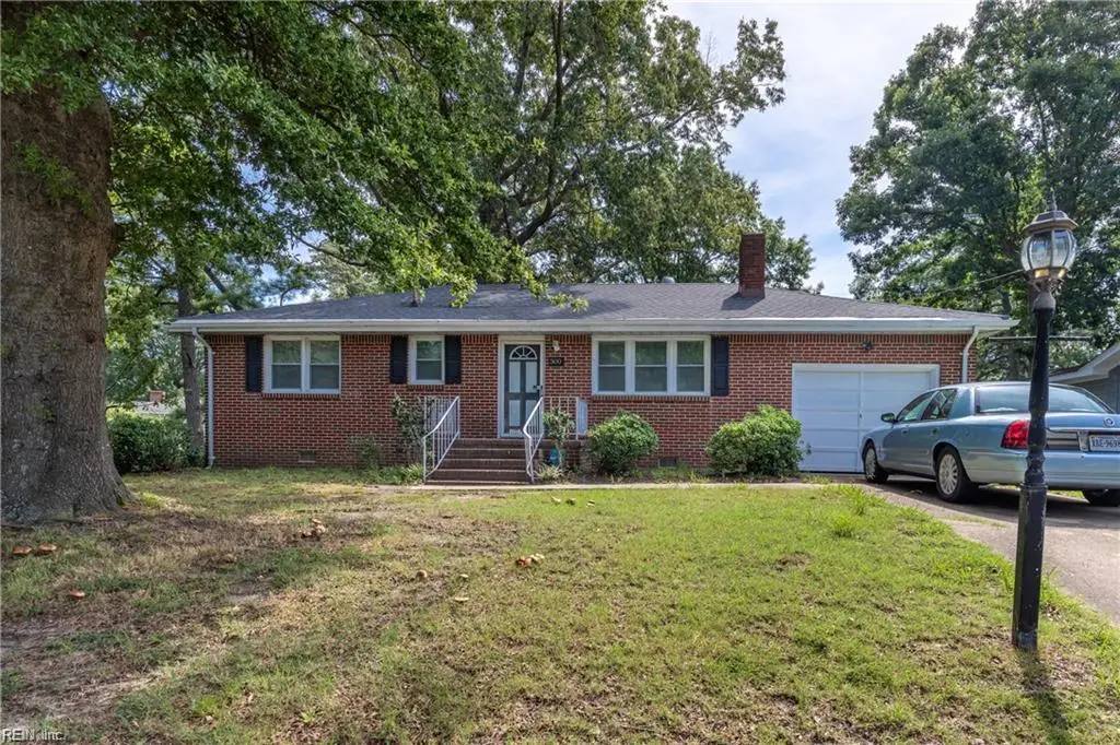 300 Pefley Drive, Norfolk, VA 23502 - Image #1