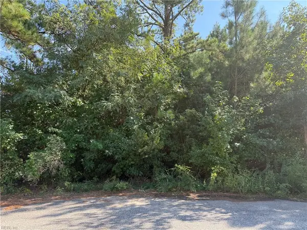 113 Sunset Drive, Seaford, VA 23696