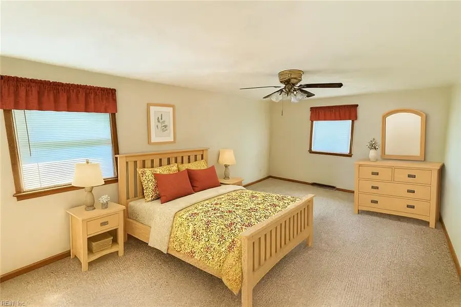 1020 Miles Standish Road, Virginia Beach, VA 23455 - Image #3