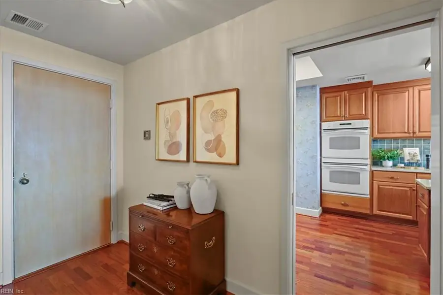 215 Brooke Avenue #1004, Norfolk, VA 23510 - Image #2