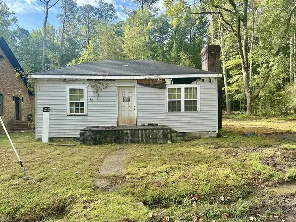 4275 Cole Avenue, Suffolk, VA 23435