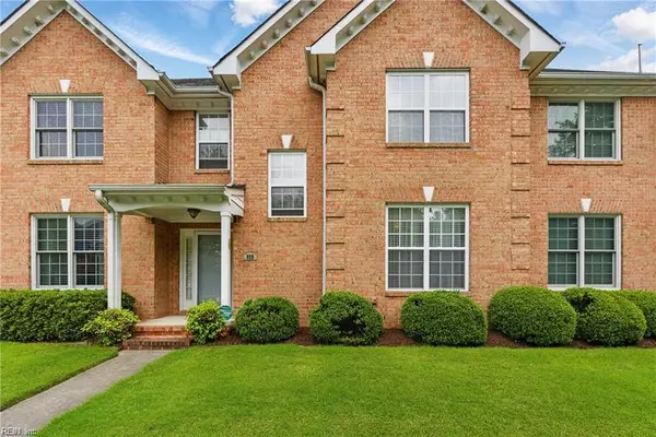 929 Stanhope Gardens, Chesapeake, VA 23320