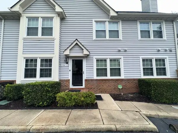 704 Shenandoah River Drive #C, Chesapeake, VA 23320