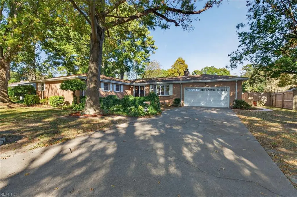 6816 Meadowlawn Drive, Norfolk, VA 23518 - Image #1