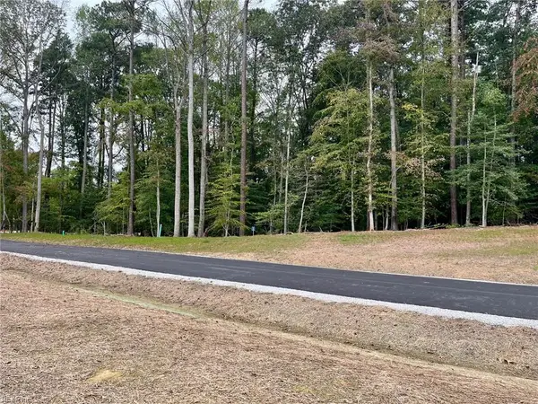 5357 Ridgewood Hills Drive, Williamsburg, VA 23188