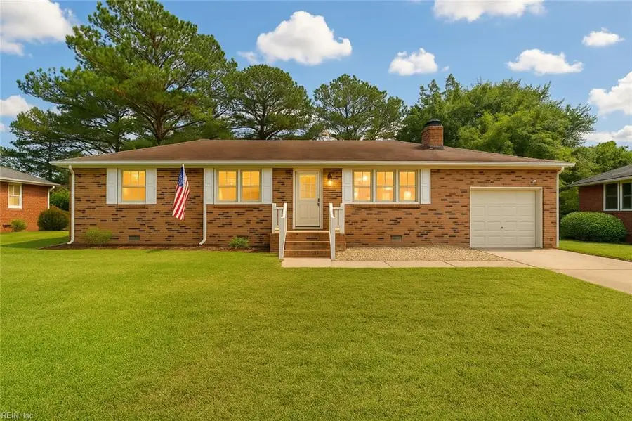 1052 Miles Standish Road, Virginia Beach, VA 23455 - Image #2
