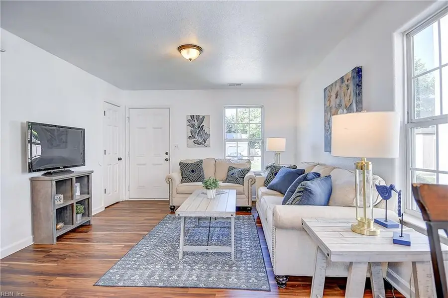 44 Booker St, Hampton, VA 23663 - Image #2