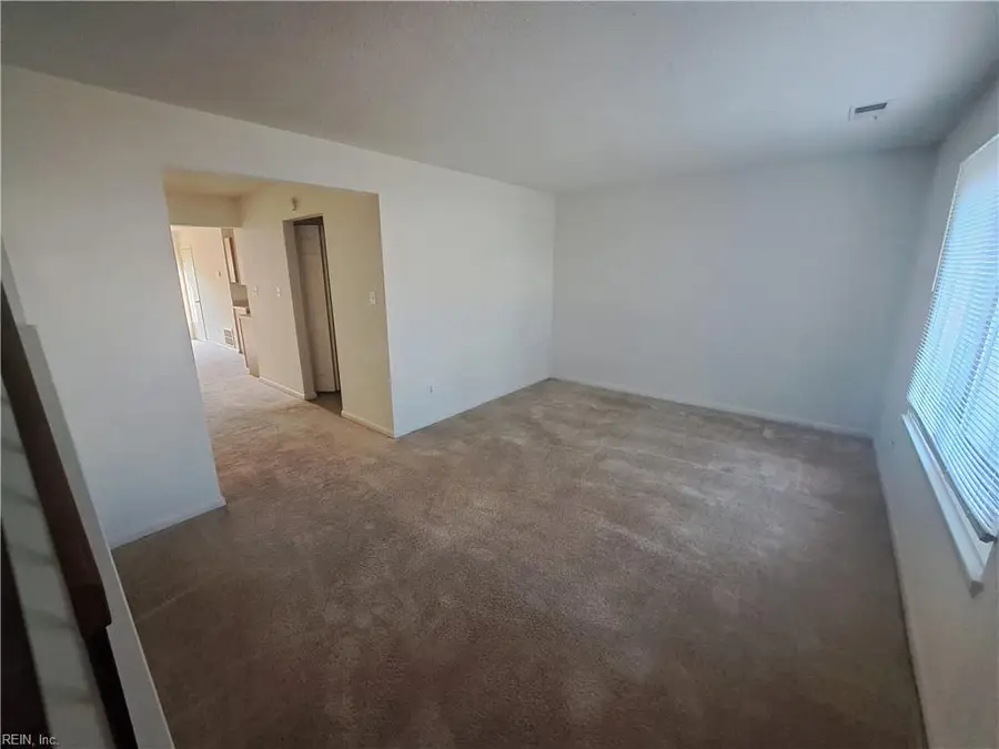 1392 Sierra Drive, Virginia Beach, VA 23453 - Image #2