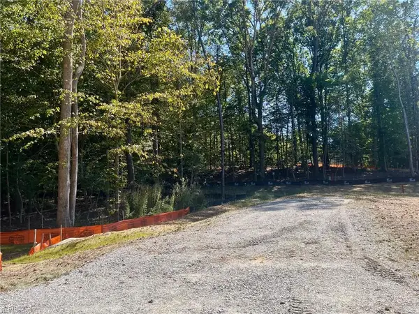 5333 Ridgewood Hills, Williamsburg, VA 23188