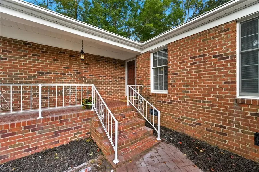 718 Dandy Loop Road, Yorktown, VA 23692 - Image #3