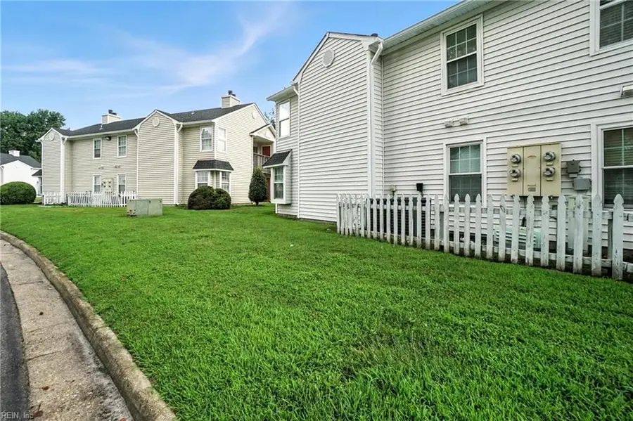 1716 Rock Bridge Mews #D, Chesapeake, VA 23320 - Image #3