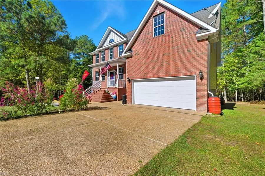 9851 Autumn Woods Lane, Gloucester, VA 23061 - Image #3