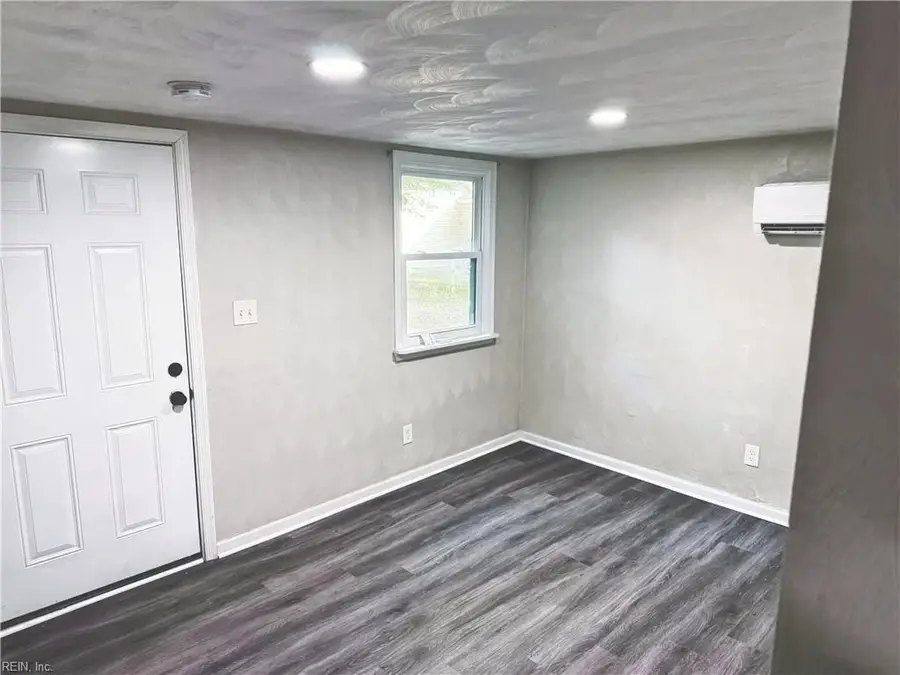 1233 Centre Avenue, Portsmouth, VA 23704 - Image #3