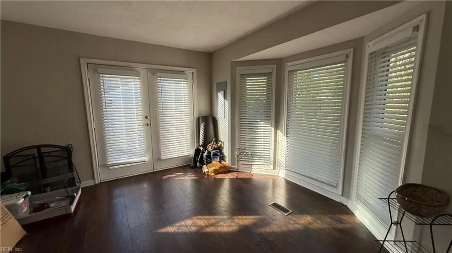 4542 Dora Circle, Norfolk, VA 23513 - Image #3