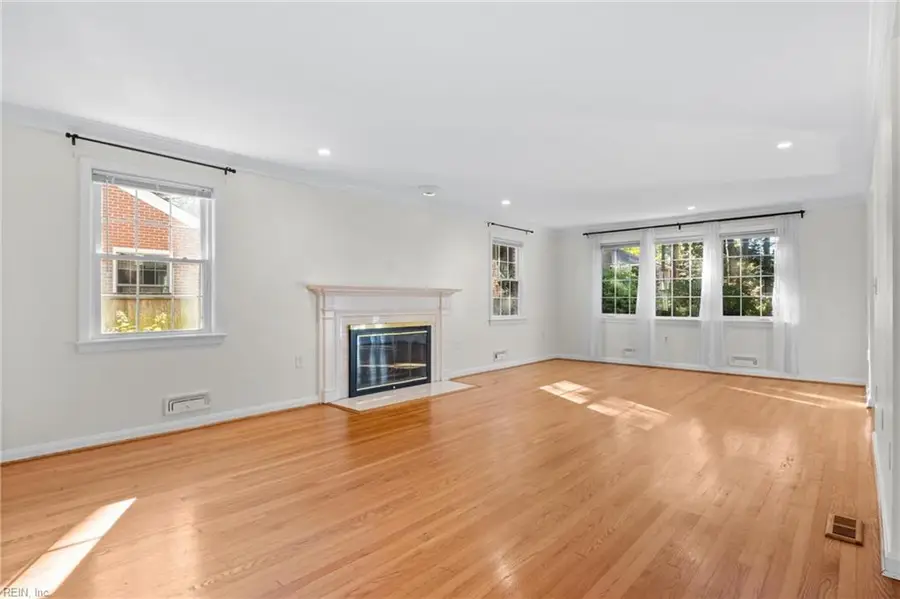 1450 Harmott Avenue, Norfolk, VA 23509 - Image #3