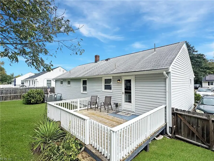 117 Winchester Drive, Hampton, VA 23666 - Image #2