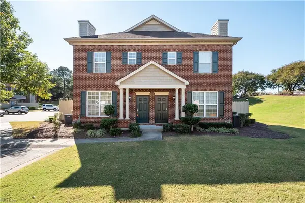 1017 Farrcroft Way, Virginia Beach, VA 23455