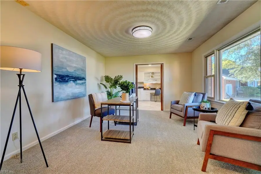 517 Dent Place, Chesapeake, VA 23325 - Image #3