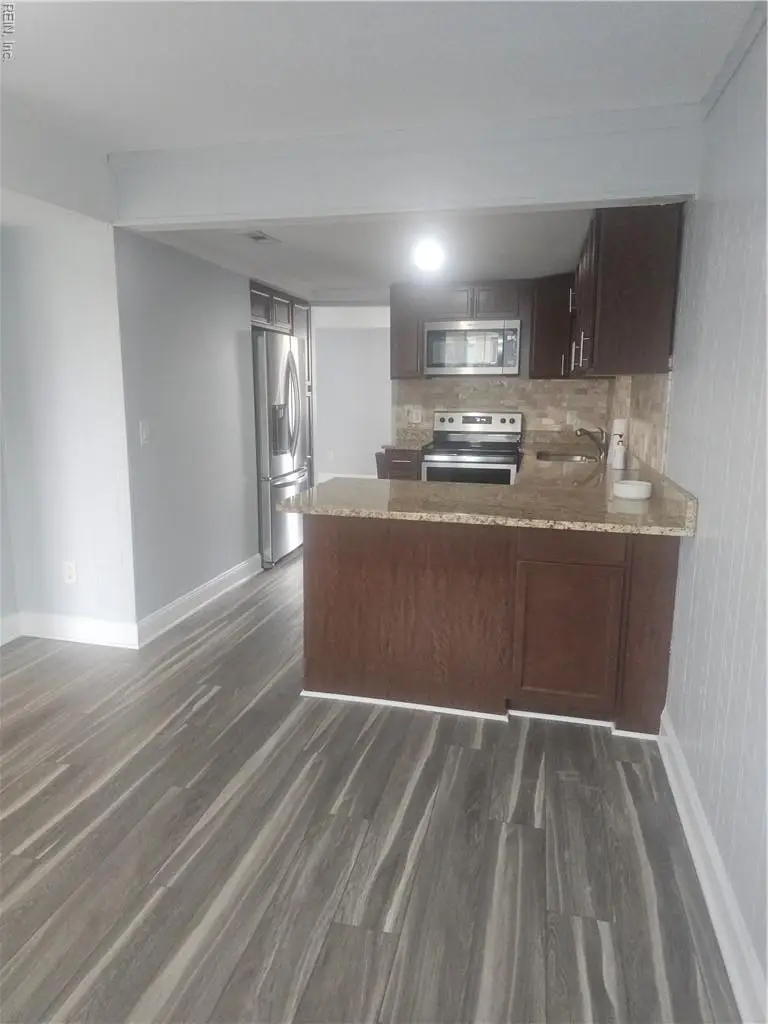 975 Northwood Drive, Virginia Beach, VA 23452 - Image #3