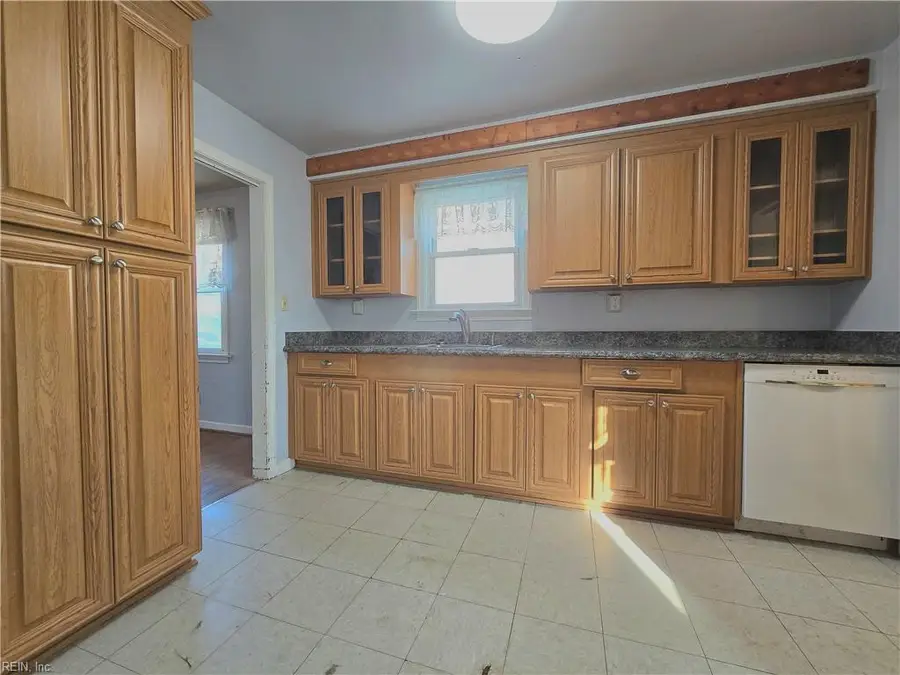 1119 Winston Street, Norfolk, VA 23518 - Image #3