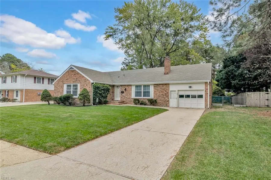 109 Saint Paul Court, Hampton, VA 23666 - Image #2