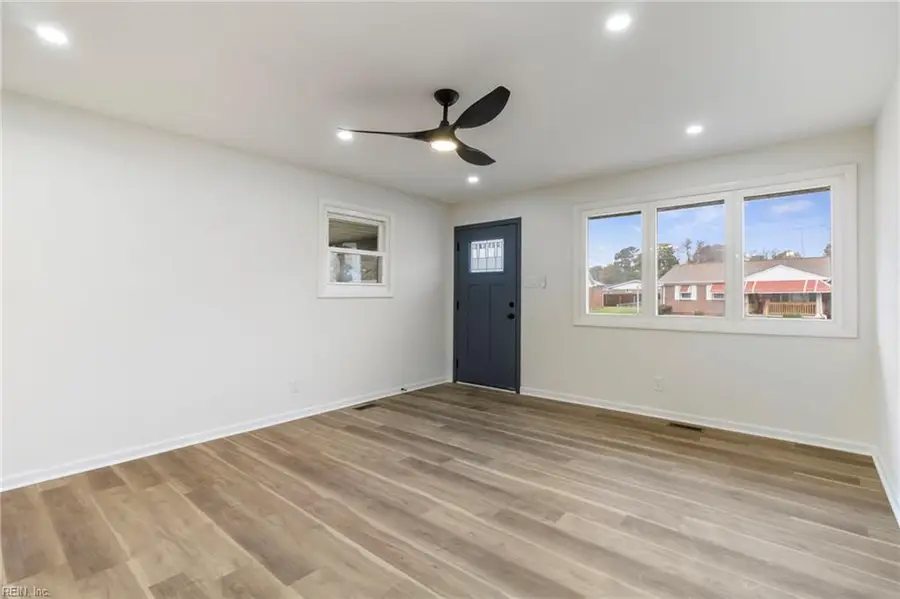 903 Ellington Square, Portsmouth, VA 23701 - Image #3