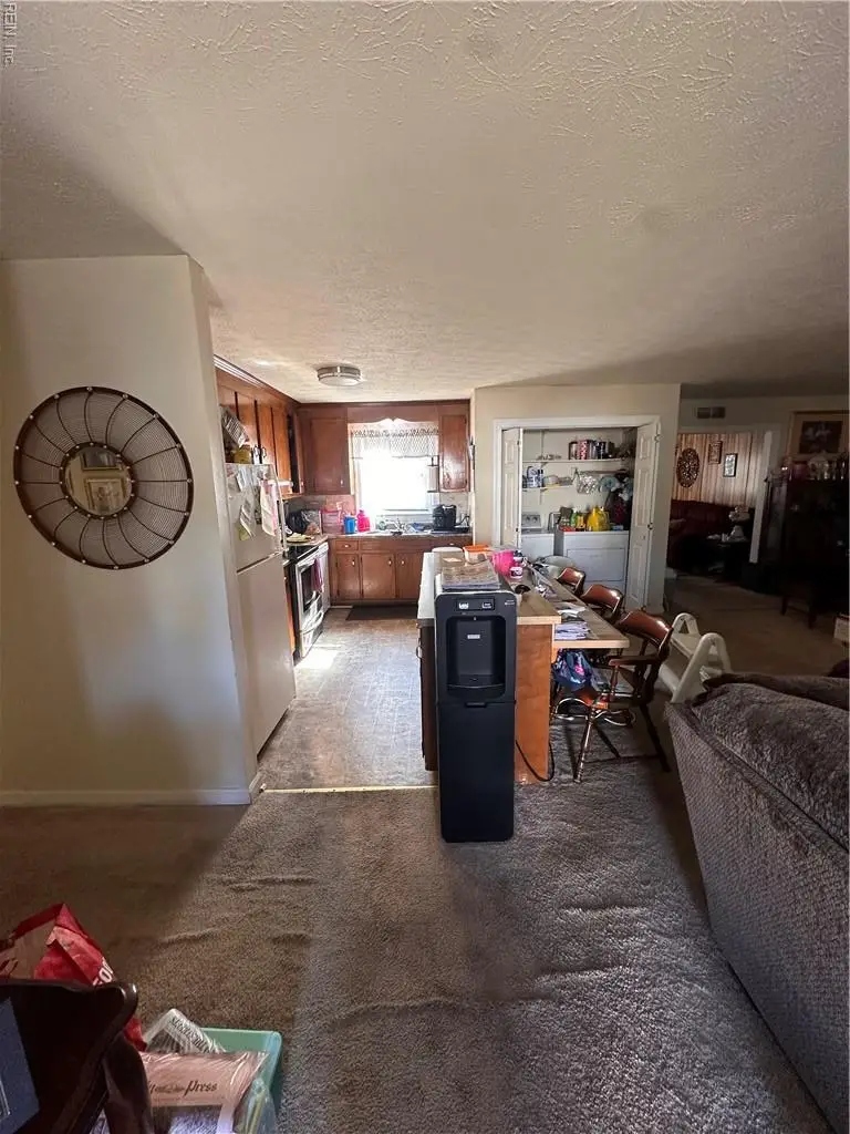 812 Winslow Drive, Newport News, VA 23608 - Image #2