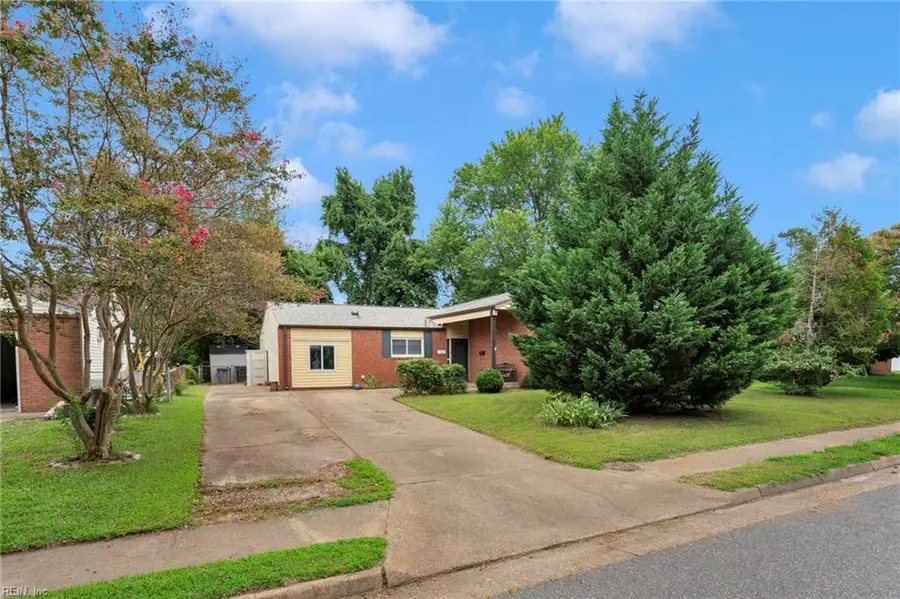 115 Deerfield Boulevard, Hampton, VA 23666 - Image #3