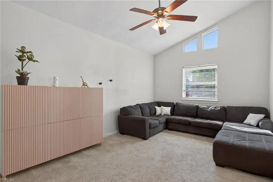 977 Barrington Court, Virginia Beach, VA 23452 - Image #3