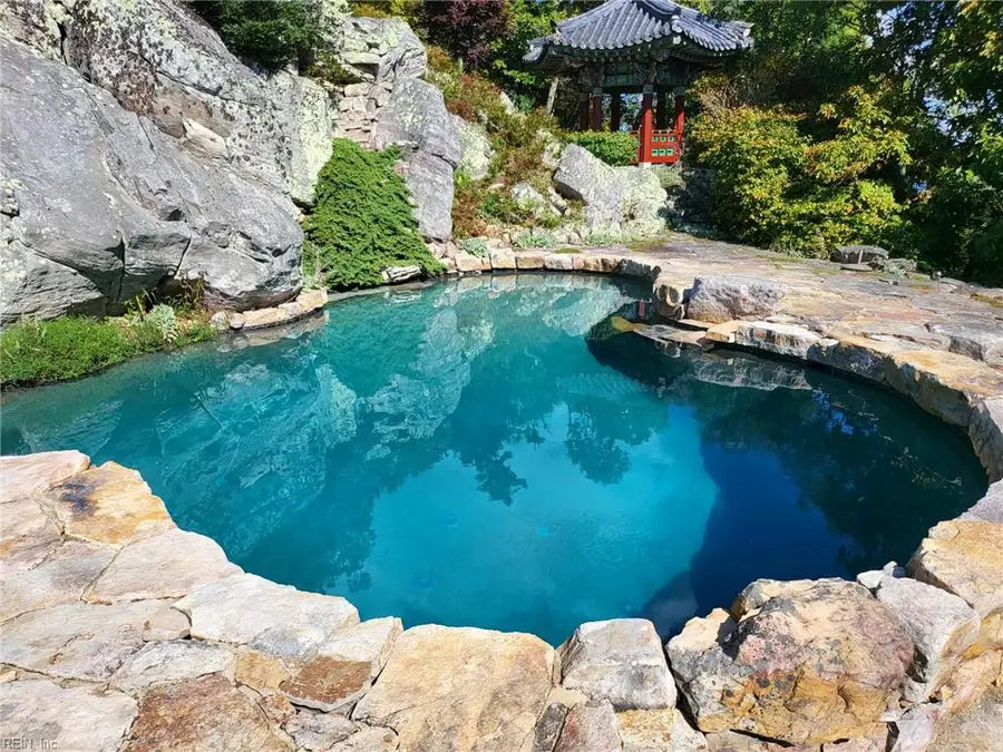 106 Airport Road, Hot Springs, VA 24445 - Image #2