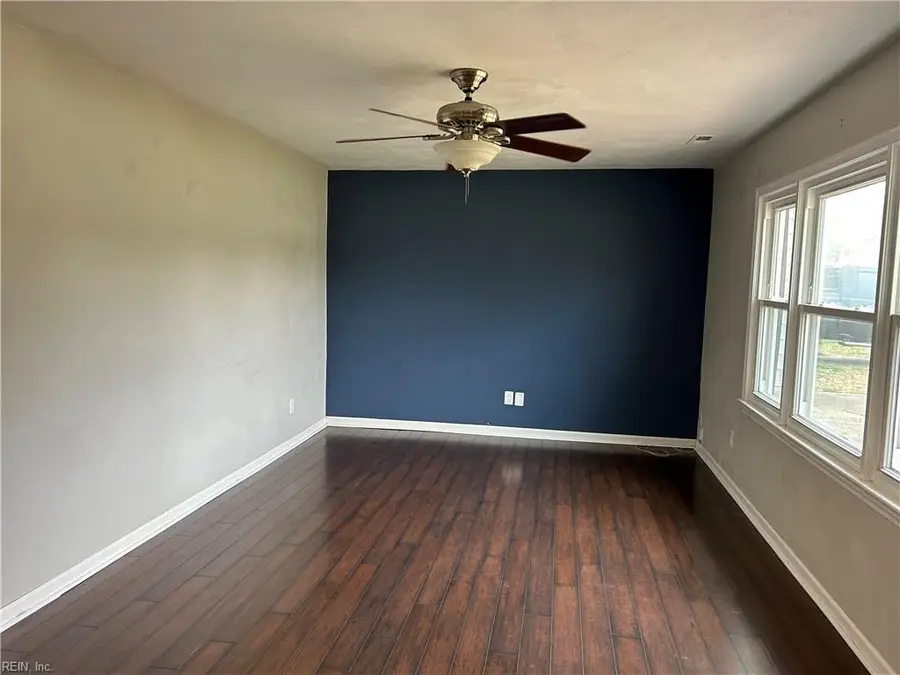 540 S Gladstone Drive, Virginia Beach, VA 23452 - Image #2