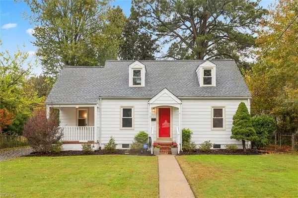 10 Sunset Road, Newport News, VA 23606