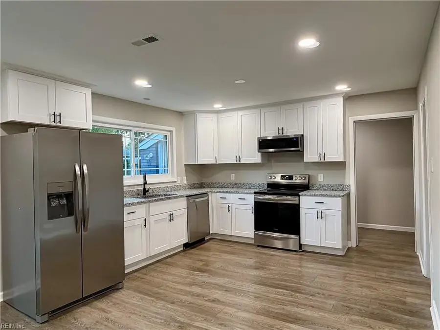 3301 Stancil Court, Virginia Beach, VA 23452 - Image #3