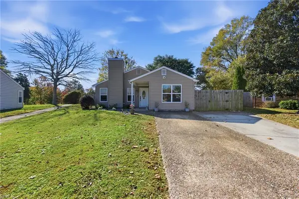 1017 Scarlet Oak Court S, Chesapeake, VA 23320