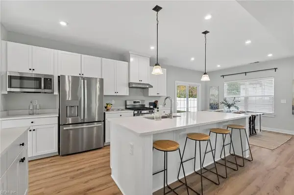 1616 Estuary Court, Chesapeake, VA 23323