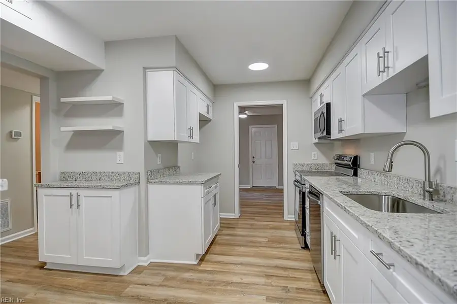 1204 Captain Adams Court, Virginia Beach, VA 23455 - Image #3