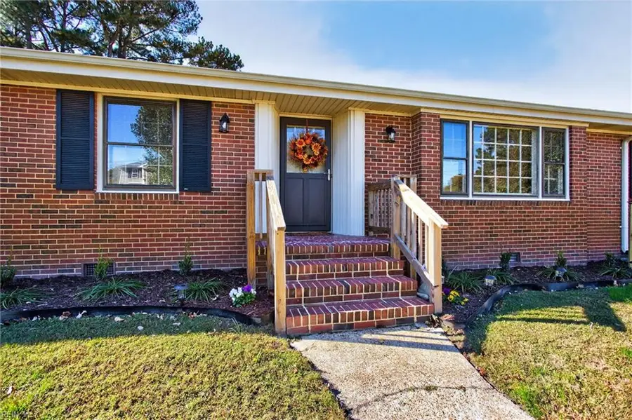 3613 Cardinal Lane, Portsmouth, VA 23703 - Image #2