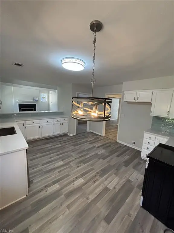 988 Kela Crescent, Virginia Beach, VA 23451 - Image #2