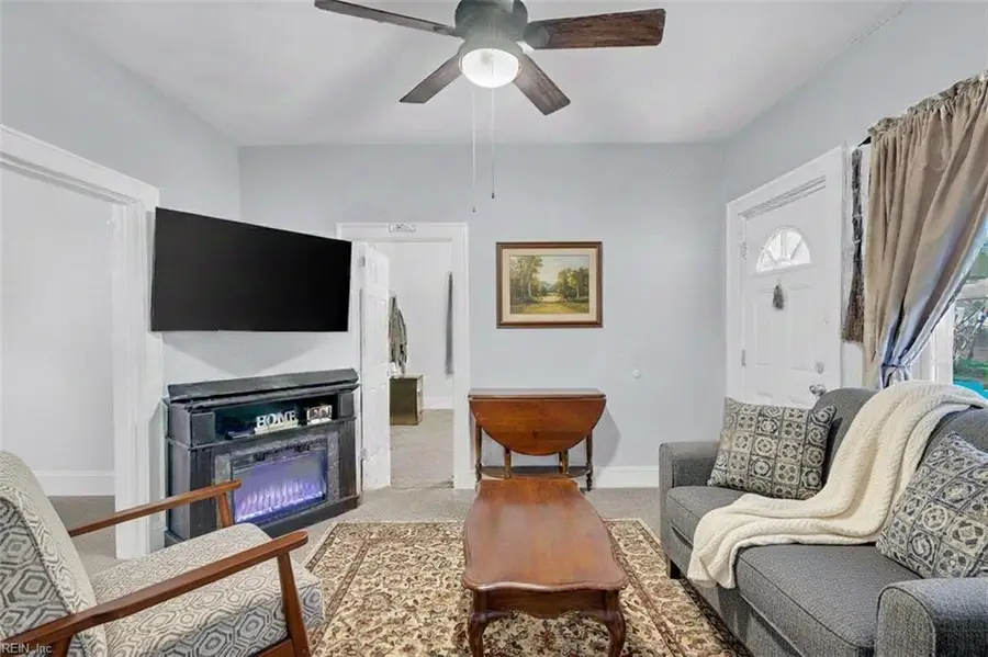 1004 Mayfield Avenue, Chesapeake, VA 23324 - Image #2